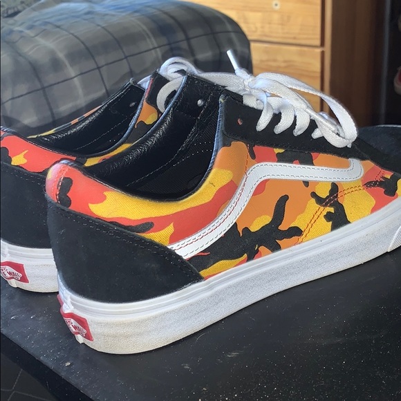Vans - Picture 2 of 3